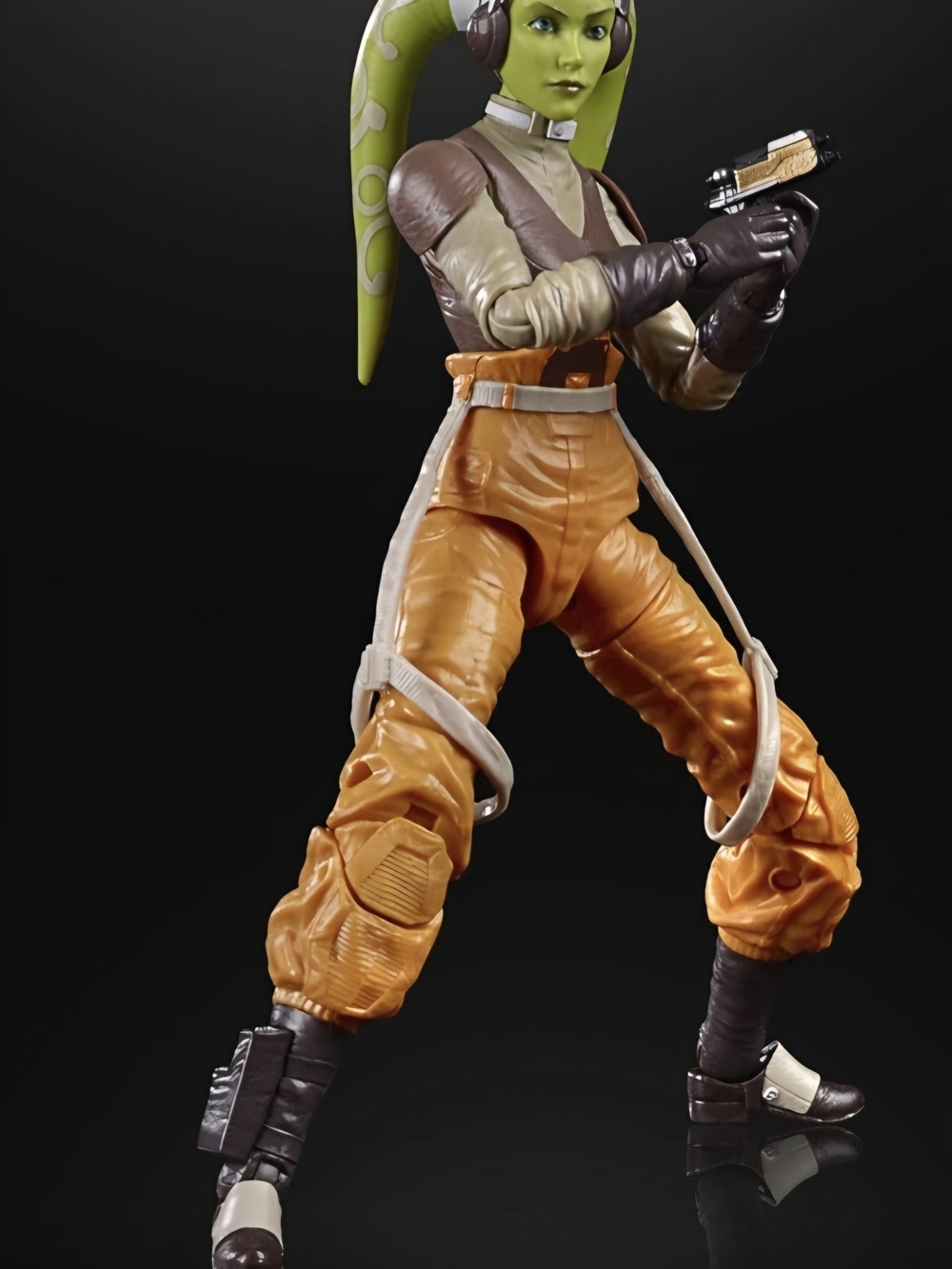 Star Wars The Black Series Hera Syndulla Action Figure - Green & Orange - Picture 8 of 8